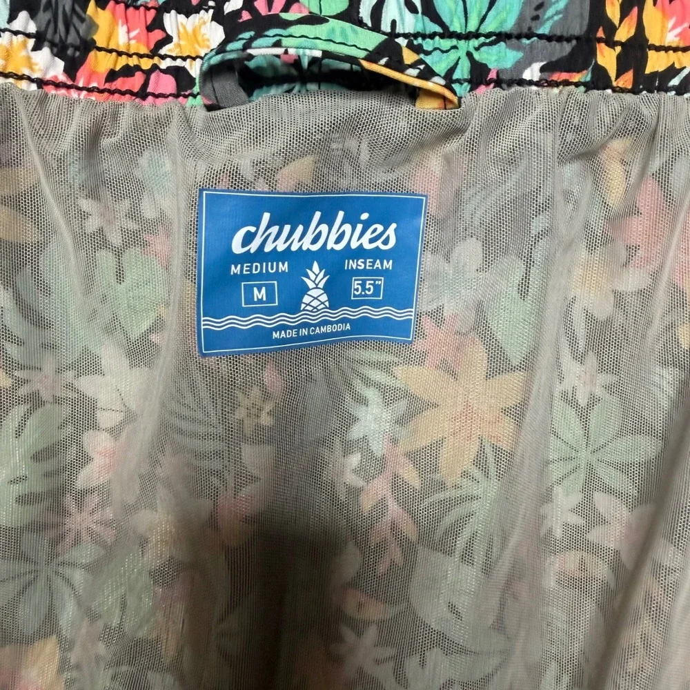 Chubbies Mens Tropical Toucan Floral Swim Trunks Black Pink Medium 5.5 Inseam